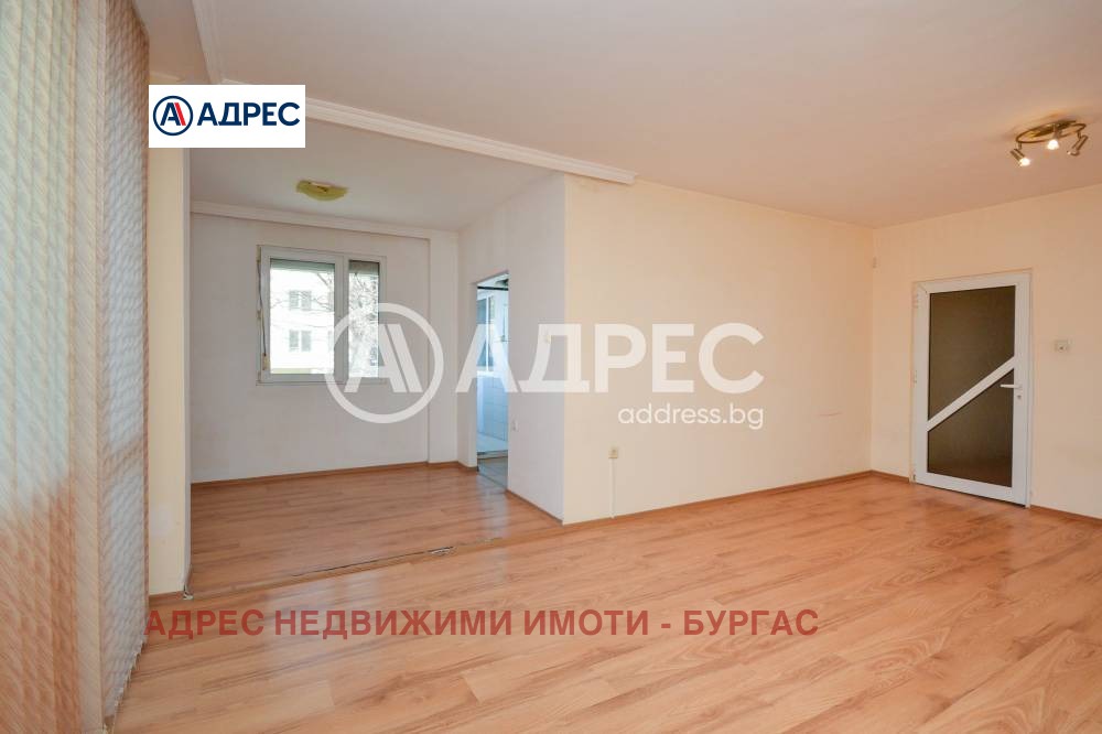 Продава 3-СТАЕН, гр. Бургас, Зорница, снимка 2 - Апартаменти - 54592791