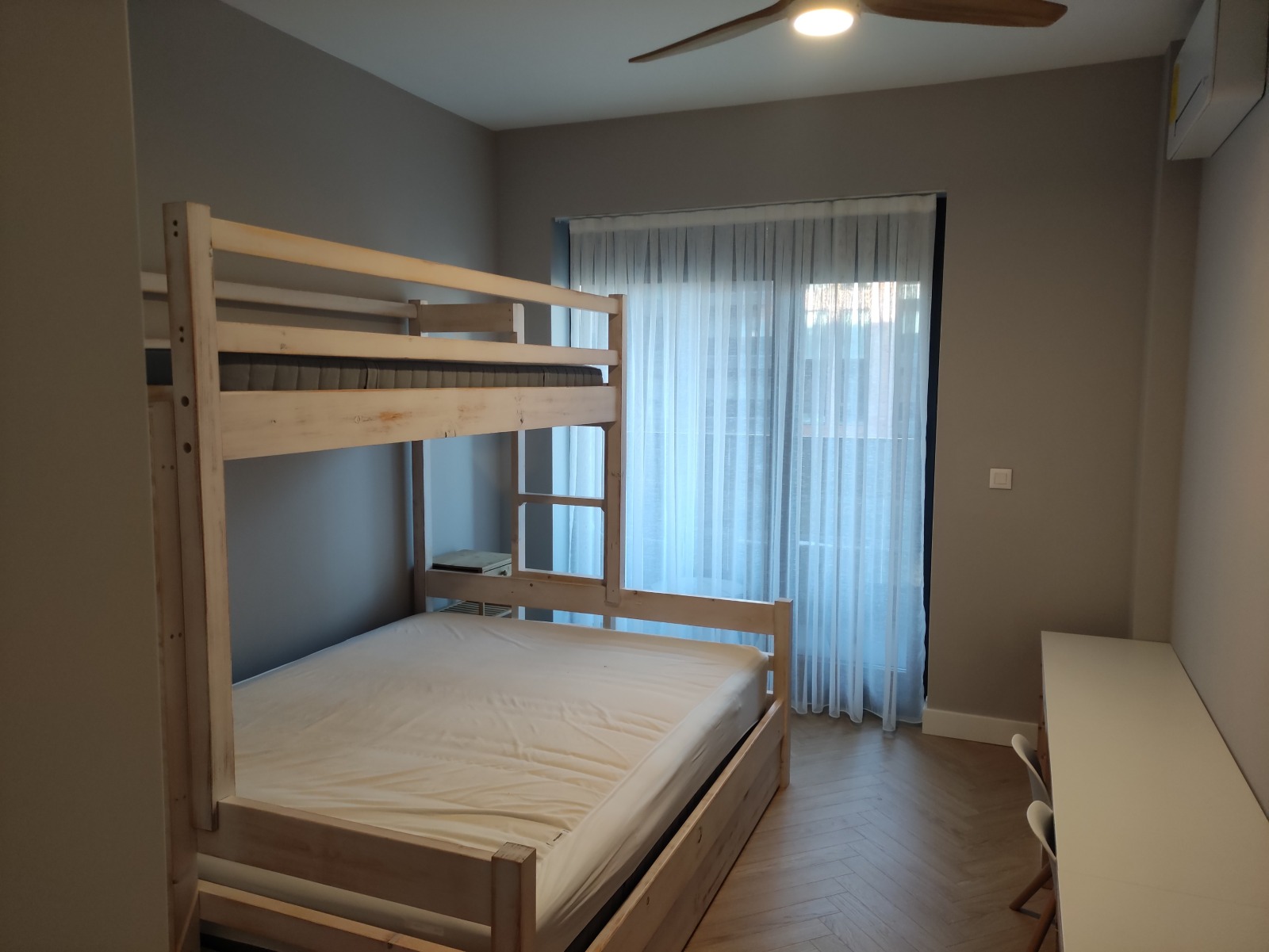 Продава 4-СТАЕН, гр. София, ПЗ Хладилника, снимка 13 - Апартаменти - 54674494