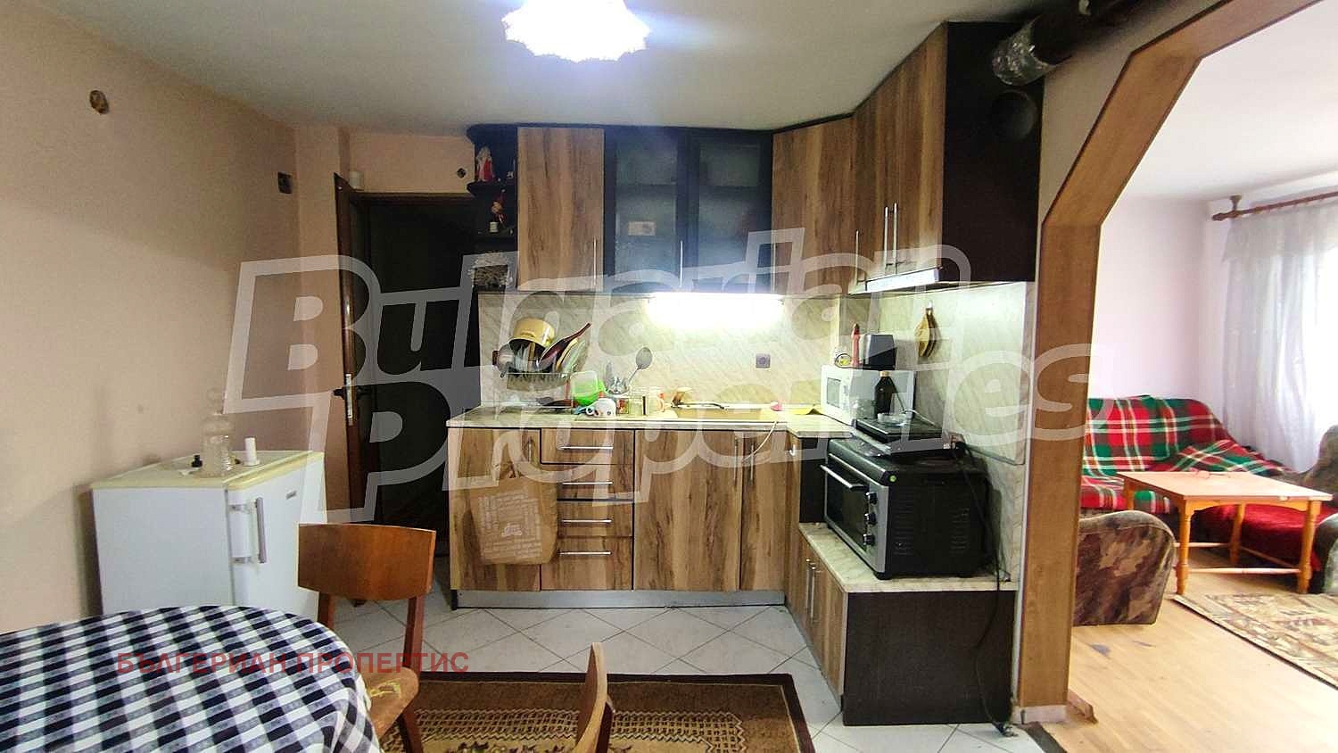 Продава КЪЩА, с. Хрищени, област Стара Загора, снимка 2 - Къщи - 51908150
