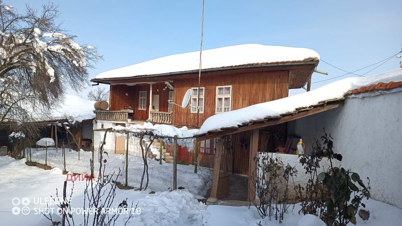 Продава КЪЩА в област Шумен, с. Ивански - 120 кв.м / 28 121.05 € » 55 000 лв., ДИЙЛ