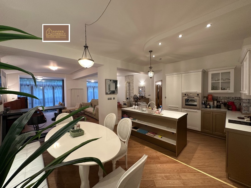 Продава  4-стаен град София , Център , 232 кв.м | 68254108 - изображение [6]