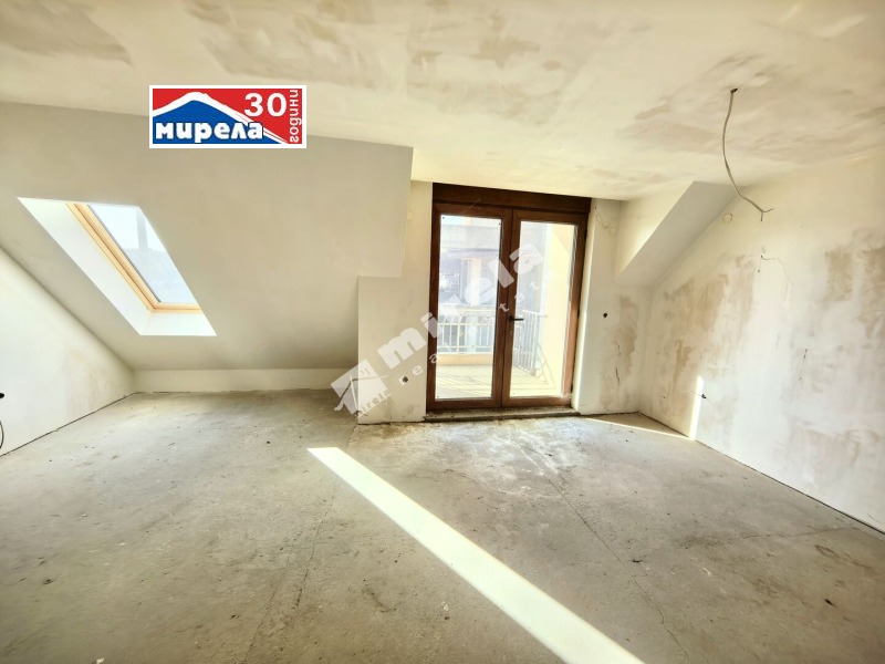 Продава МЕЗОНЕТ, гр. Велико Търново, Център, снимка 3 - Апартаменти - 51923772