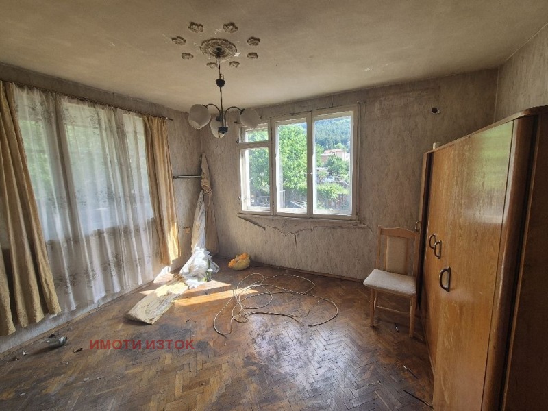 Продава  Етаж от къща град Перник , Ралица , 70 кв.м | 80099349 - изображение [7]