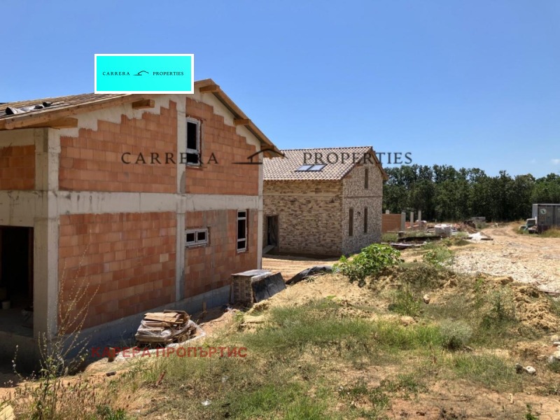 Продава  Къща област Варна , с. Приселци , 290 кв.м | 54888605 - изображение [2]