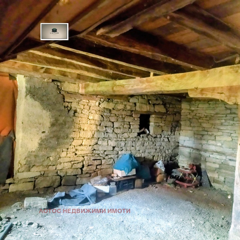 Продава КЪЩА, гр. Лясковец, област Велико Търново, снимка 6 - Къщи - 52223857