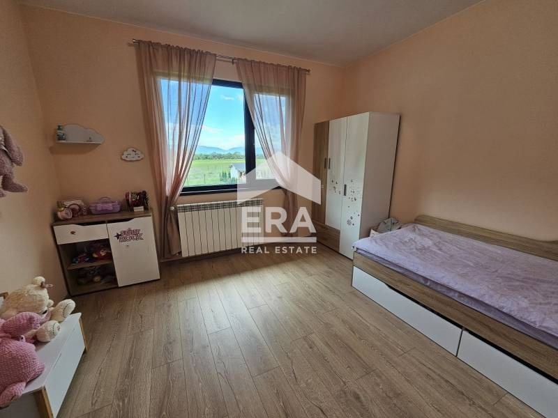 Продава КЪЩА, гр. София, с. Волуяк, снимка 11 - Къщи - 54590323