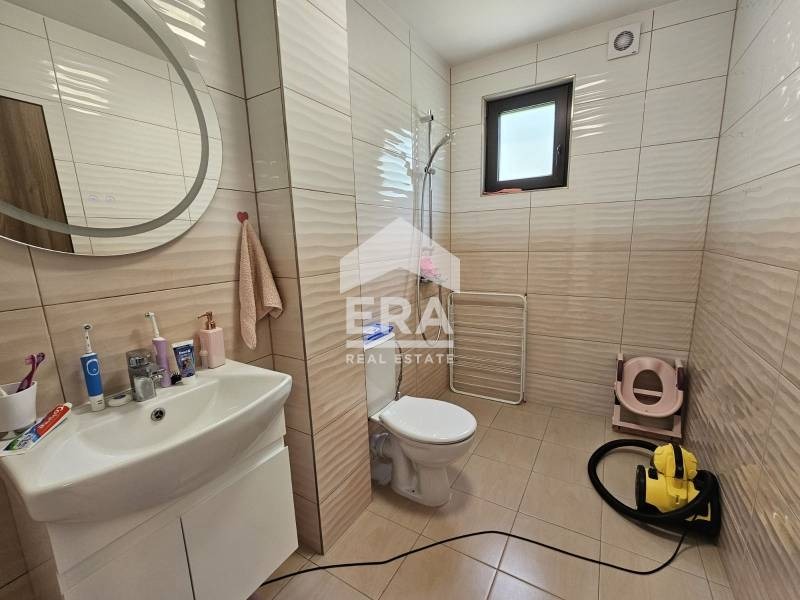 Продава КЪЩА, гр. София, с. Волуяк, снимка 7 - Къщи - 54590323