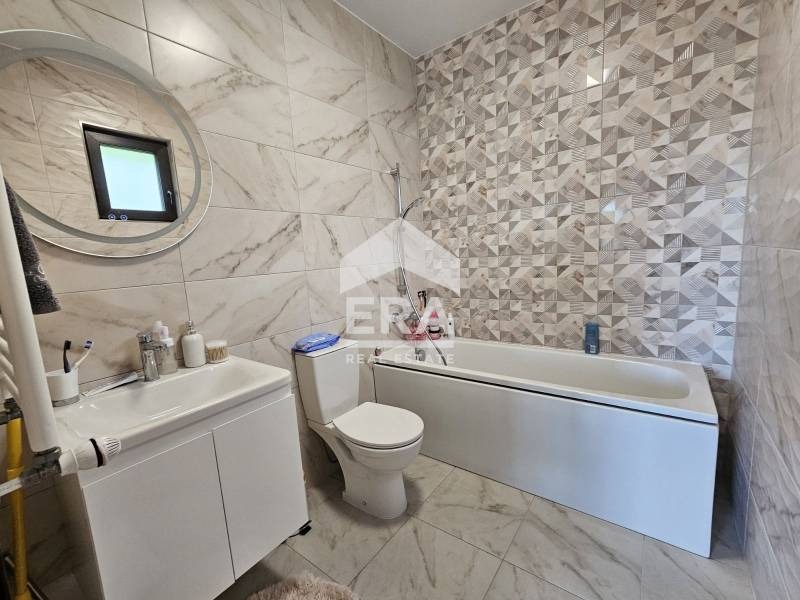 Продава КЪЩА, гр. София, с. Волуяк, снимка 10 - Къщи - 54590323