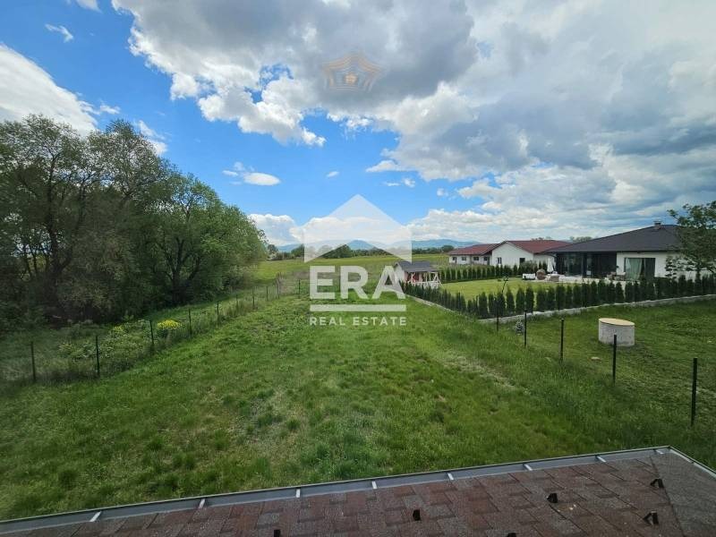 Продава КЪЩА, гр. София, с. Волуяк, снимка 2 - Къщи - 54590323