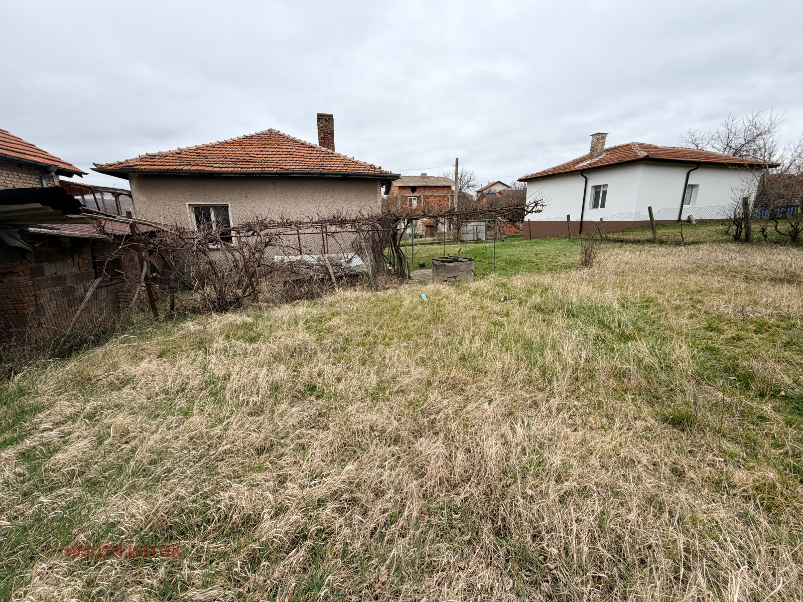 Продава КЪЩА, с. Ярджиловци, област Перник, снимка 3 - Къщи - 54025104