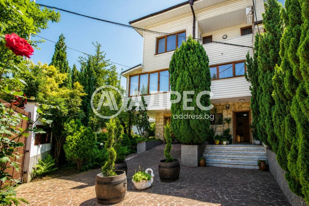 Продава КЪЩА, гр. София, Драгалевци