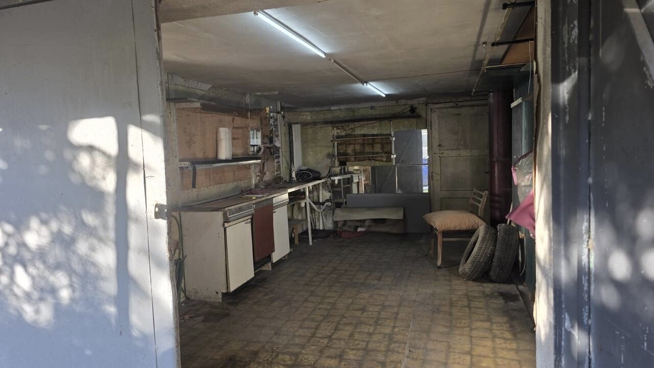 Продава ГАРАЖ, ПАРКОМЯСТО, гр. Пловдив, Христо Смирненски, снимка 3 - Гаражи и паркоместа - 55131145