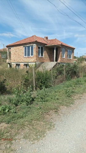 Продажба на имоти в с. Караново, област Бургас - изображение 1 