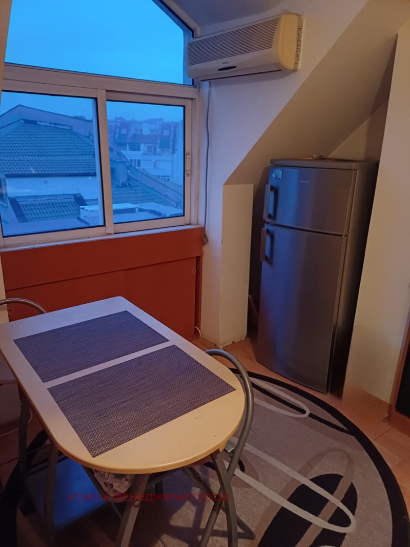 Продава 2-СТАЕН, гр. Пловдив, Кючук Париж, снимка 2 - Апартаменти - 52210151