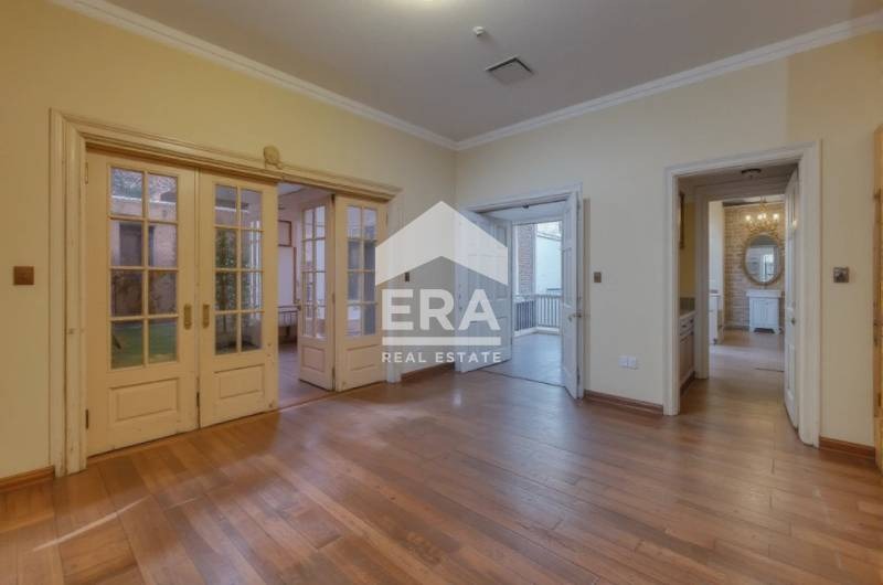 For Sale  Office Sofia , Tsentar , 180 sq.m | 11140050