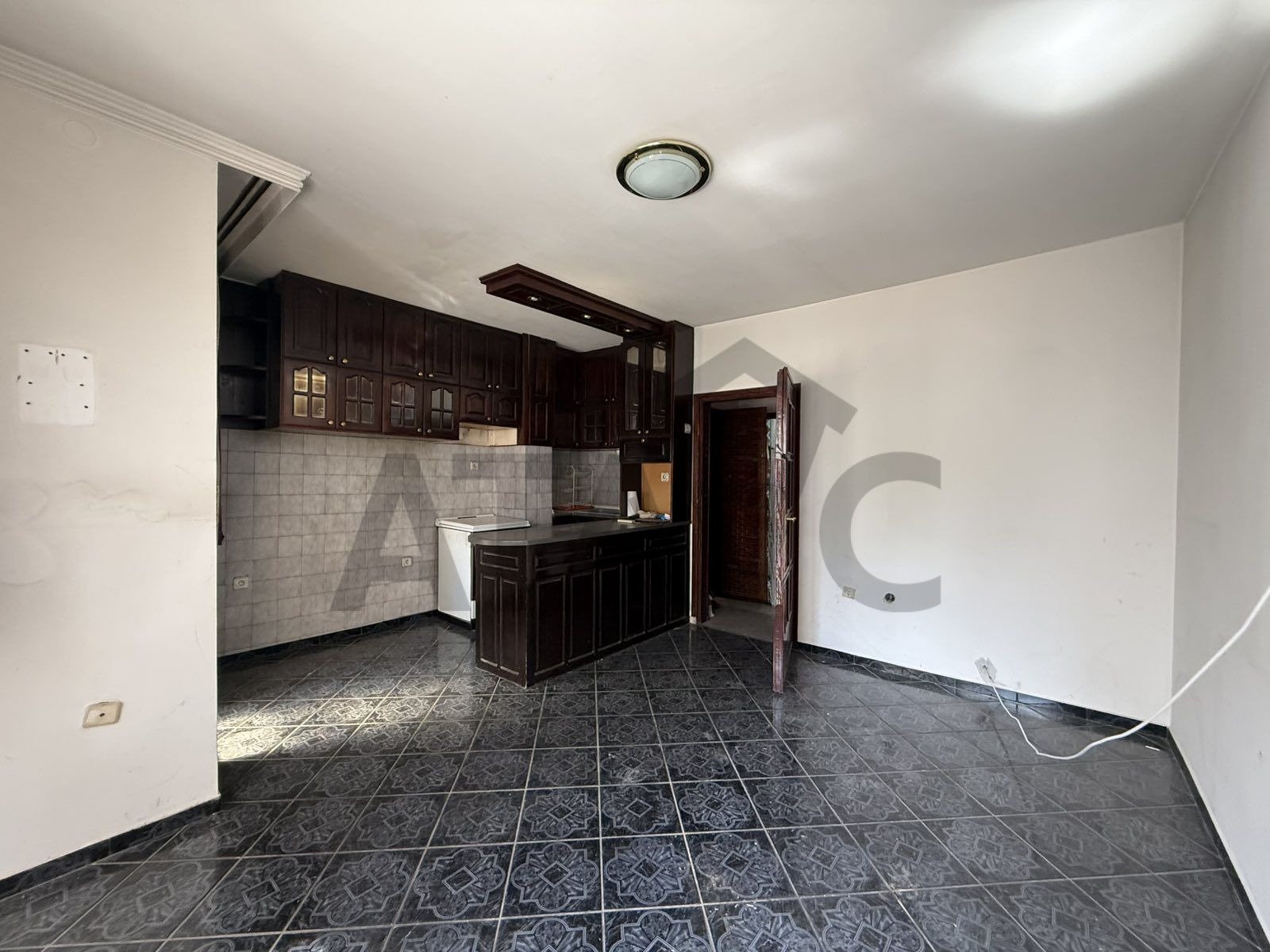 Продава 3-СТАЕН, гр. Пловдив, Център, снимка 2 - Апартаменти - 54199314