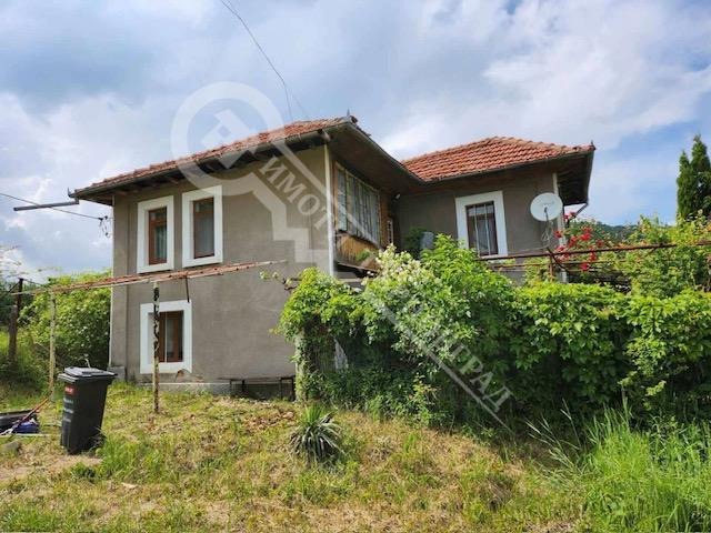 Продава  Къща област Велико Търново , с. Равново , 150 кв.м | 95253986