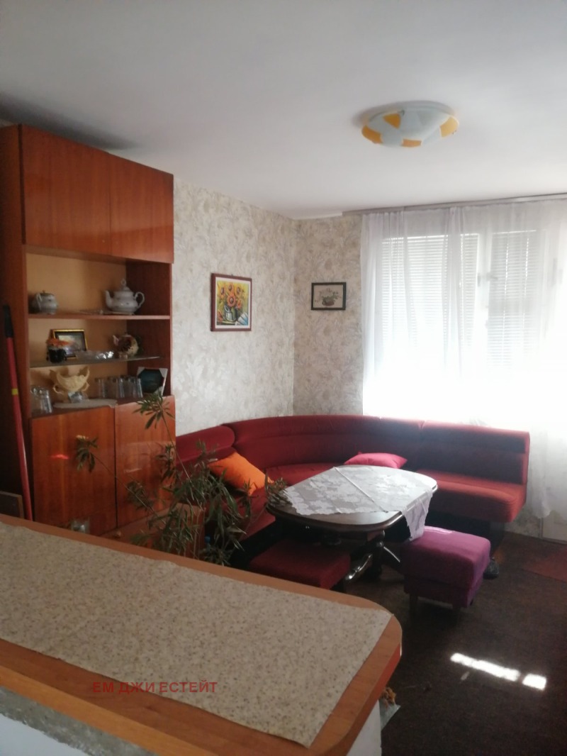 Продава КЪЩА, с. Ливада, област Бургас, снимка 7 - Къщи - 52549507