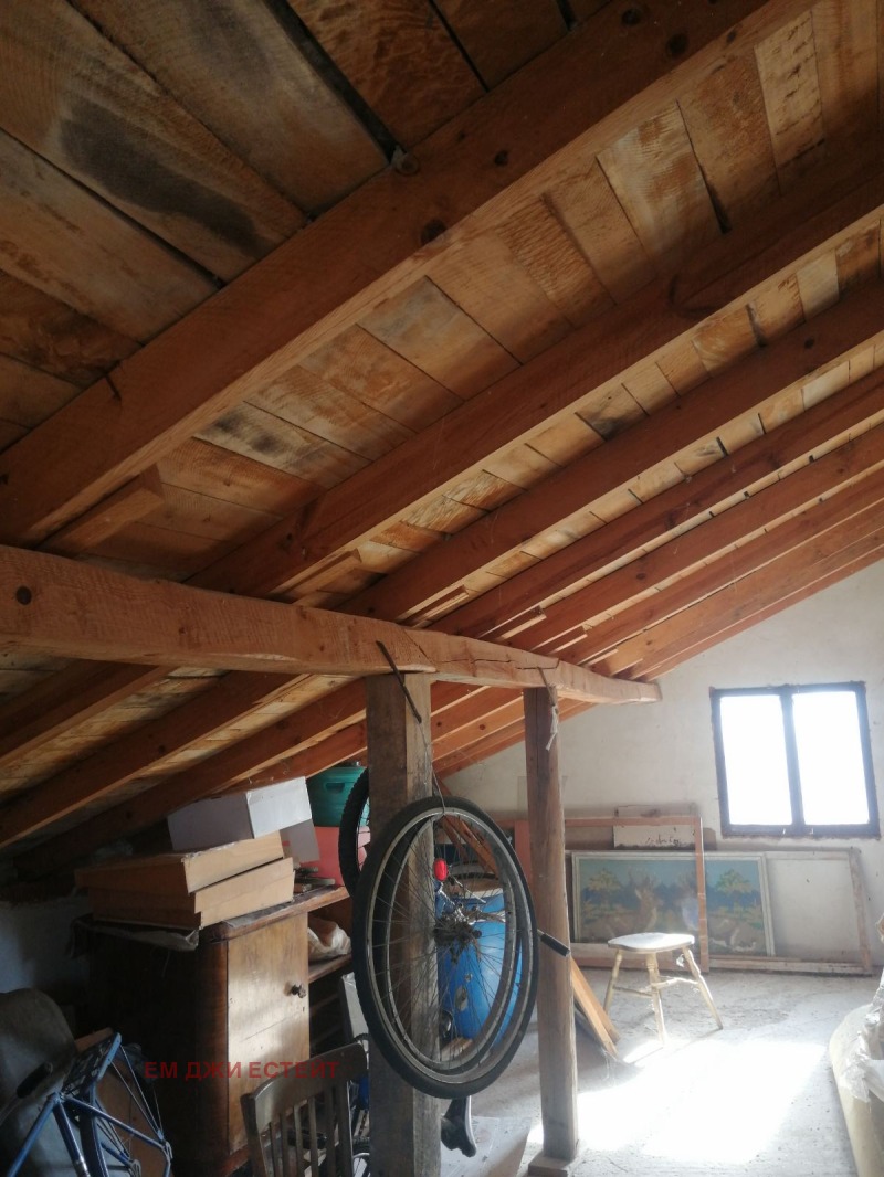 Продава КЪЩА, с. Ливада, област Бургас, снимка 11 - Къщи - 52549507