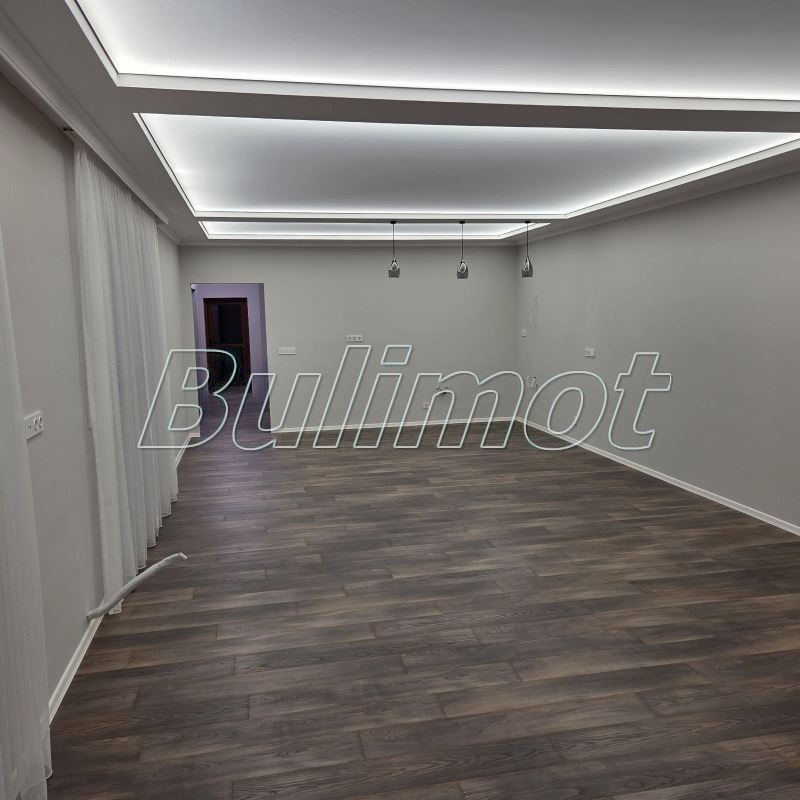 Продава КЪЩА, гр. Варна, с. Звездица, снимка 2 - Къщи - 53273202