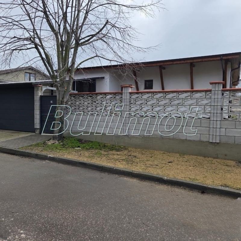 Продава КЪЩА, гр. Варна, с. Звездица, снимка 2 - Къщи - 53273202