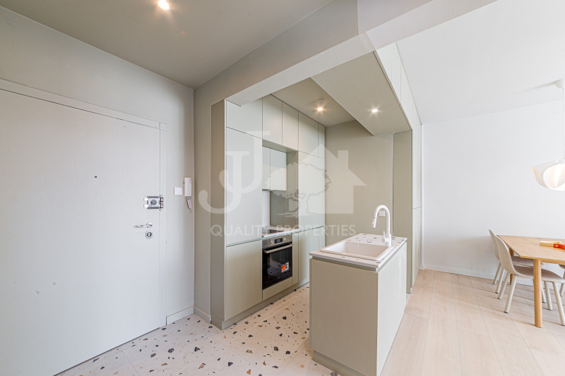 Продава 3-СТАЕН, гр. София, Център, снимка 5 - Апартаменти - 52413919