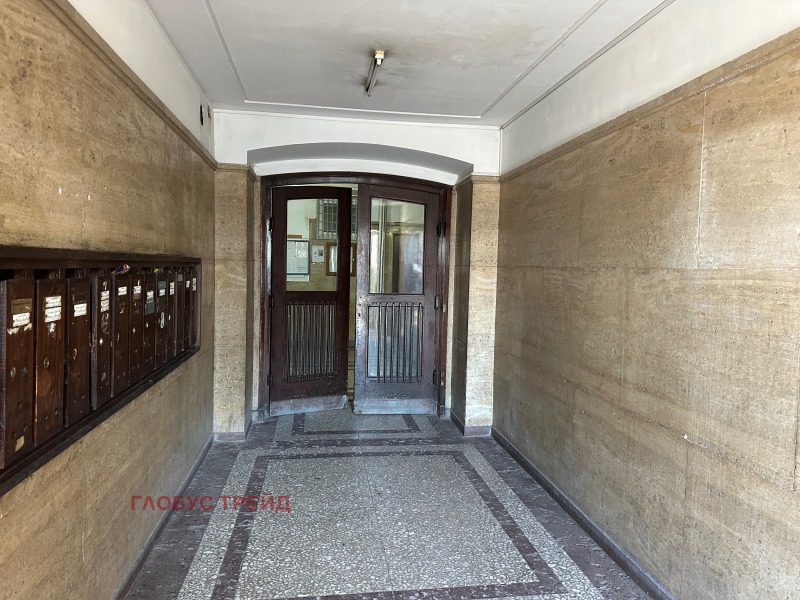 Продава ОФИС, гр. София, Докторски паметник, снимка 2 - Офиси - 53150728