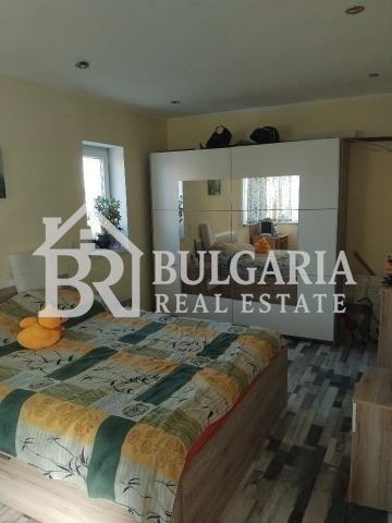 Продава КЪЩА, гр. Бургас, м-ст Отманли, снимка 15 - Къщи - 52988277