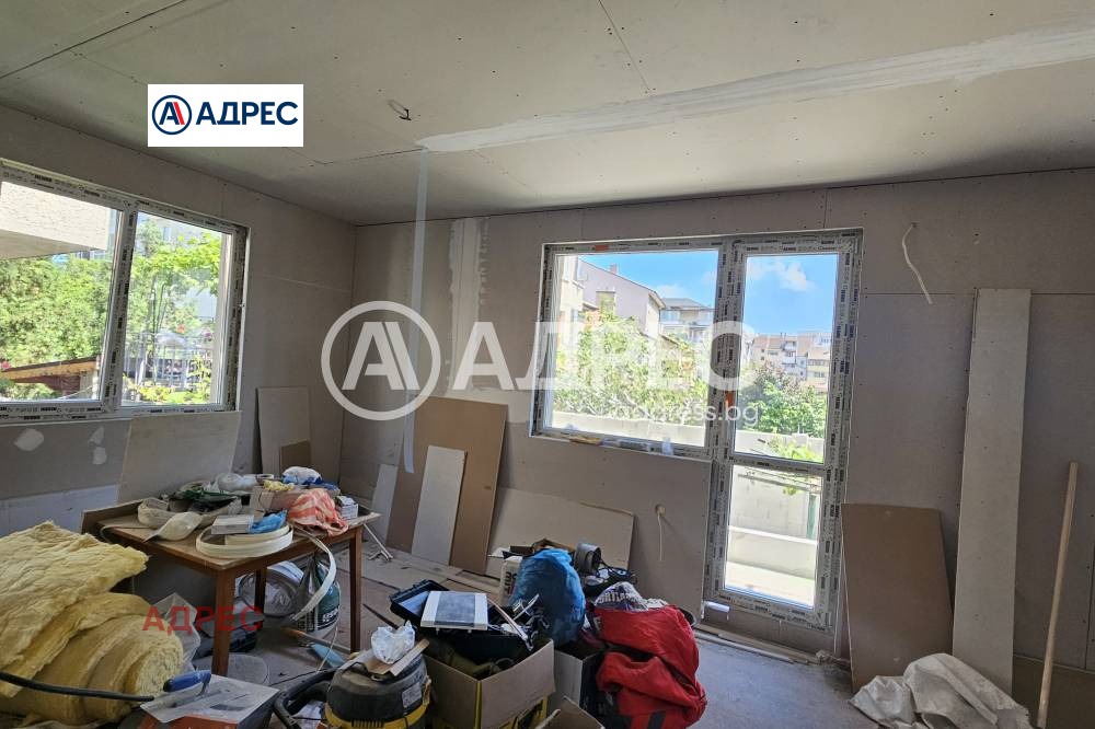 Продава ЕТАЖ ОТ КЪЩА, гр. Варна, Цветен квартал, снимка 4 - Етаж от къща - 54759632