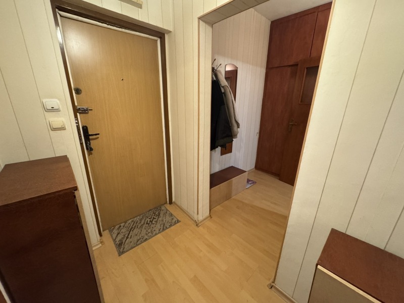 In vendita  1 camera da letto Sofia , Liulin 10 , 43 mq | 56843140