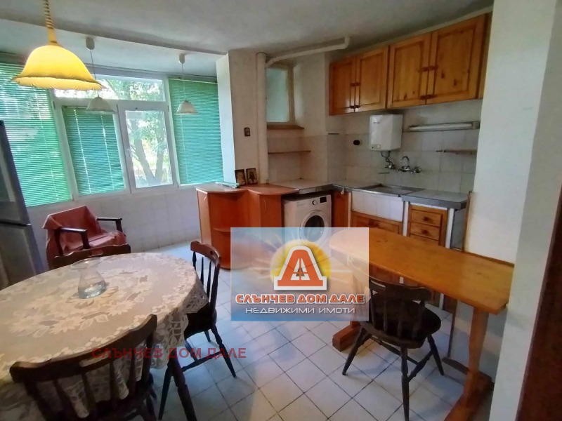 Продава 3-СТАЕН, гр. Шумен, Болницата, снимка 12 - Aпартаменти - 48102383