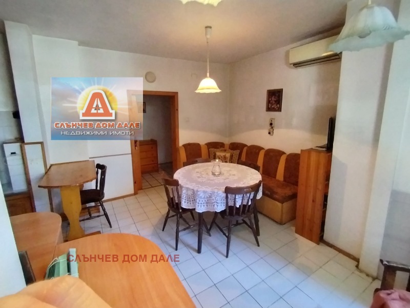 Продава  3-стаен град Шумен , Болницата , 94 кв.м | 80503141