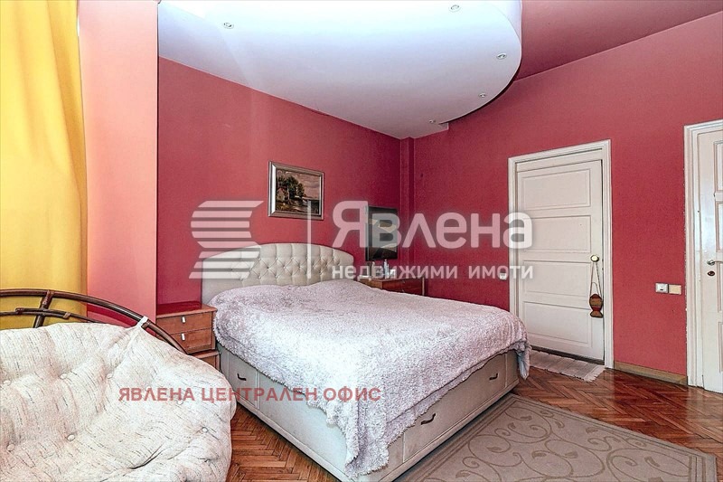 Продава 3-СТАЕН, гр. София, Център, снимка 13 - Апартаменти - 56121750