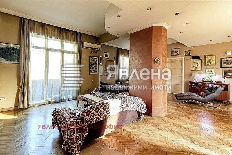 Продава 3-СТАЕН, гр. София, Център, снимка 6 - Апартаменти - 56121750