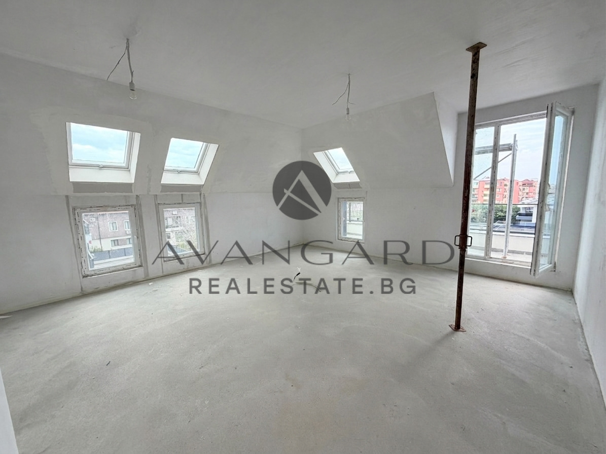 Продава 3-СТАЕН, гр. Пловдив, Остромила