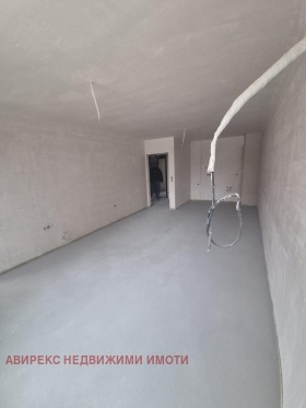 Продава 2-стаен град Пловдив Тракия - [1] 