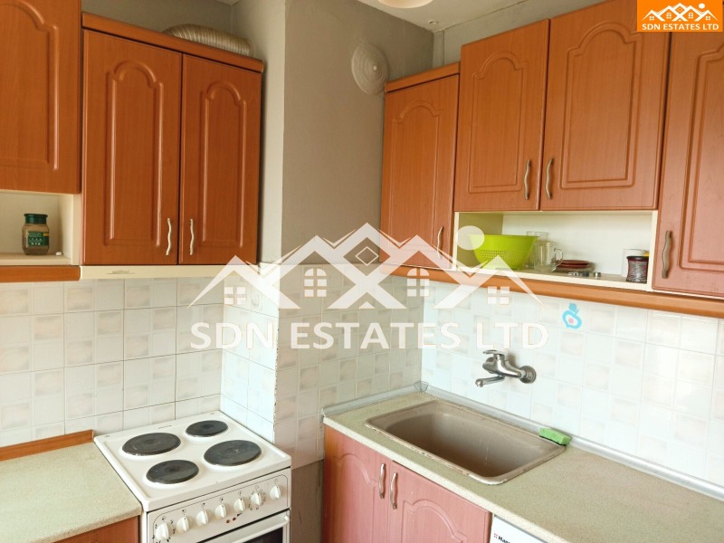 Myytävänä  2 makuuhuonetta Stara Zagoran alue , Kazanlak , 90 neliömetriä | 98090462