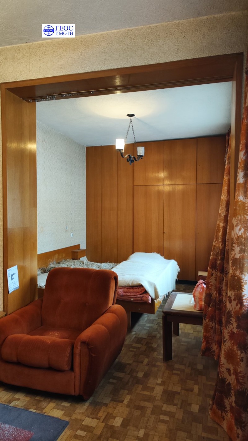 Продава ЕТАЖ ОТ КЪЩА, гр. Смолян, Устово, снимка 2 - Етаж от къща - 45764548