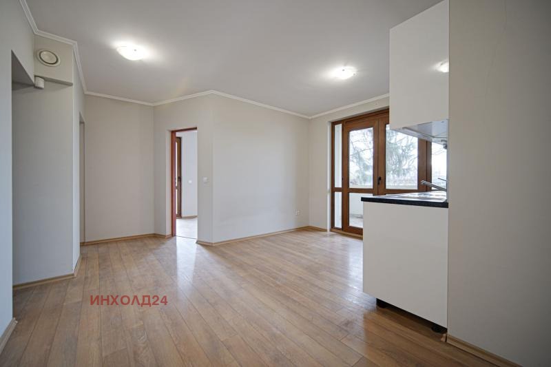 Te koop  Huis Sofia , German , 500 m² | 89674391 - afbeelding [3]