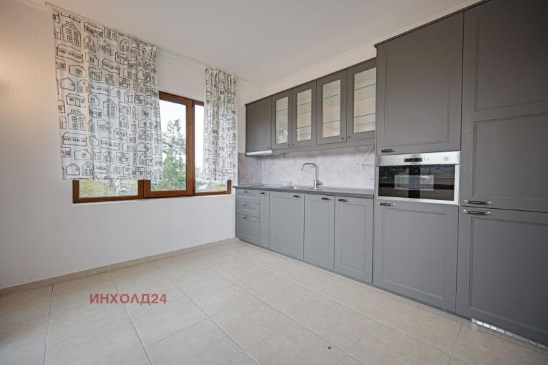 Te koop  Huis Sofia , German , 500 m² | 89674391