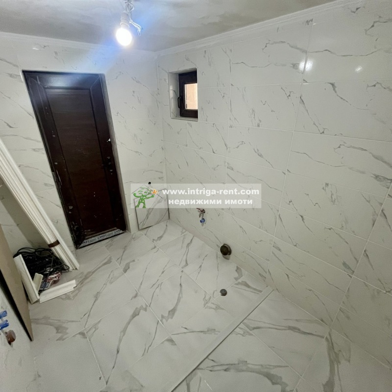 Продава КЪЩА, гр. Хасково, Промишлена зона - Юг, снимка 11 - Къщи - 52520169