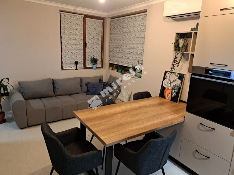 Продава КЪЩА, гр. Свети Влас, област Бургас, снимка 6 - Къщи - 52534653