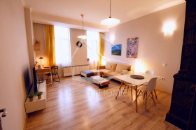 3 bedroom Tsentar, Sofia 4