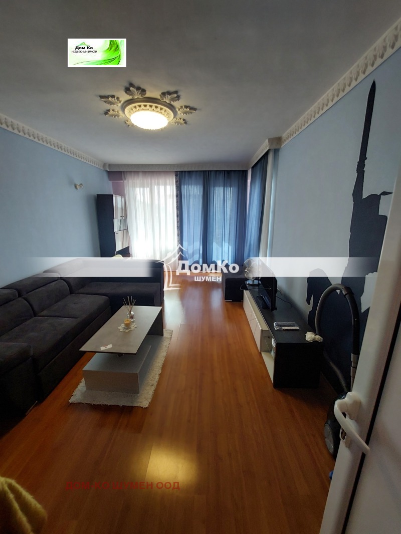 Продава 2-СТАЕН, гр. Шумен, Пазара, снимка 1 - Aпартаменти - 48584289