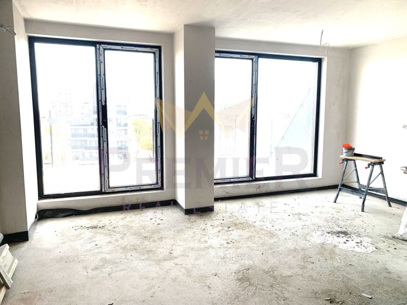 À venda  2 quartos Sofia , Centar , 101 m² | 39256240