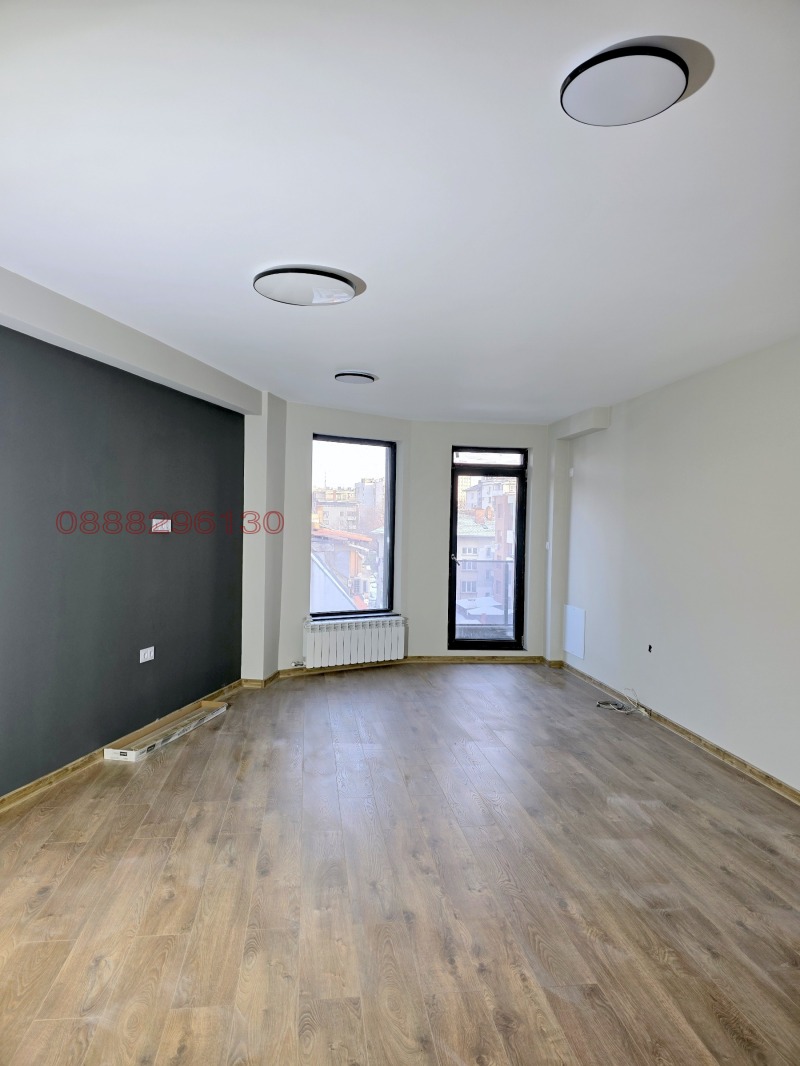 Продава 3-СТАЕН, гр. Плевен, Идеален център, снимка 2 - Апартаменти - 53288062