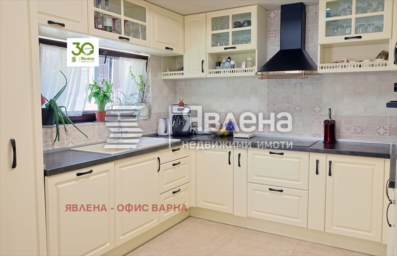 Myytävänä  Talo Varna , m-t Manastirski rid , 344 neliömetriä | 87084037 - kuva [11]