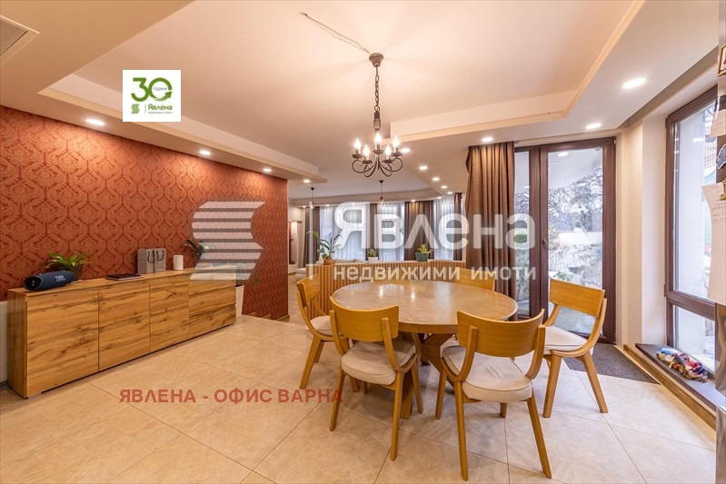 Myytävänä  Talo Varna , m-t Manastirski rid , 344 neliömetriä | 87084037 - kuva [8]