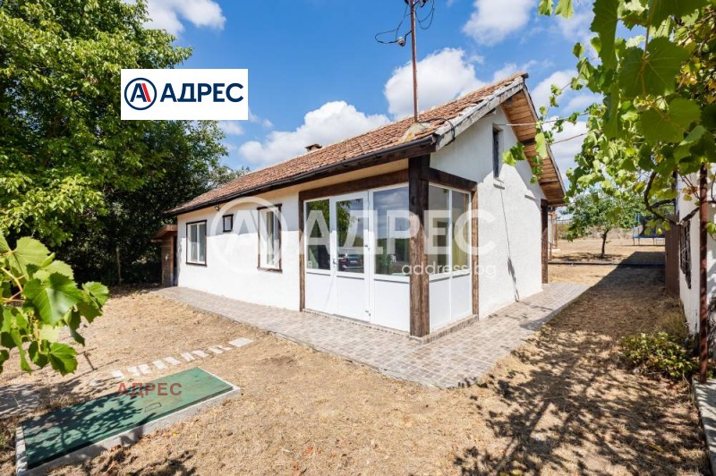 Продава КЪЩА, с. Водица, област Варна