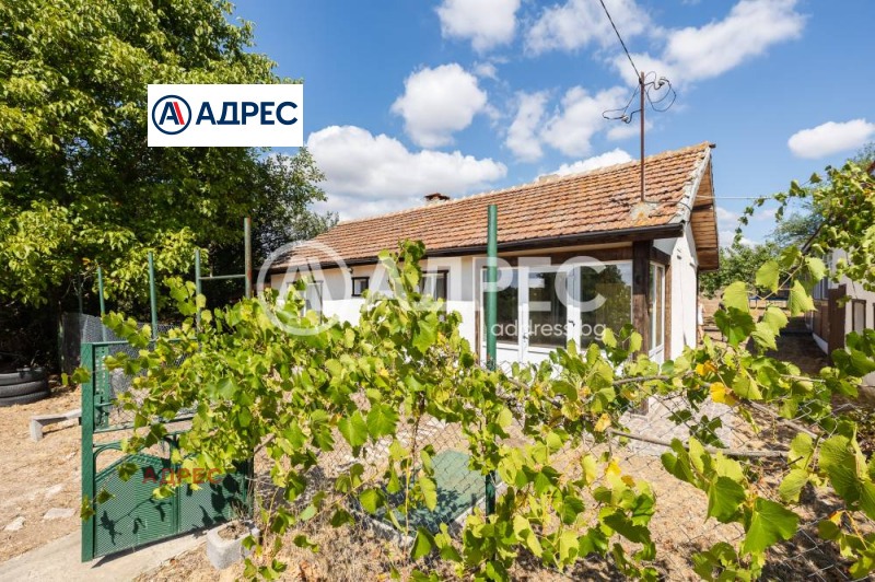Продава КЪЩА, с. Водица, област Варна, снимка 2 - Къщи - 51598272